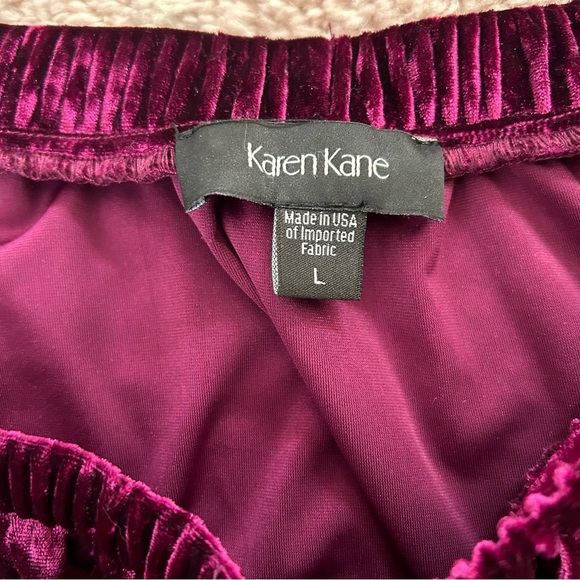 Karen Kane Crushed Velvet Blouse Flowy Top Cranberry Wine Color SZ Large Holiday - Picture 4 of 10